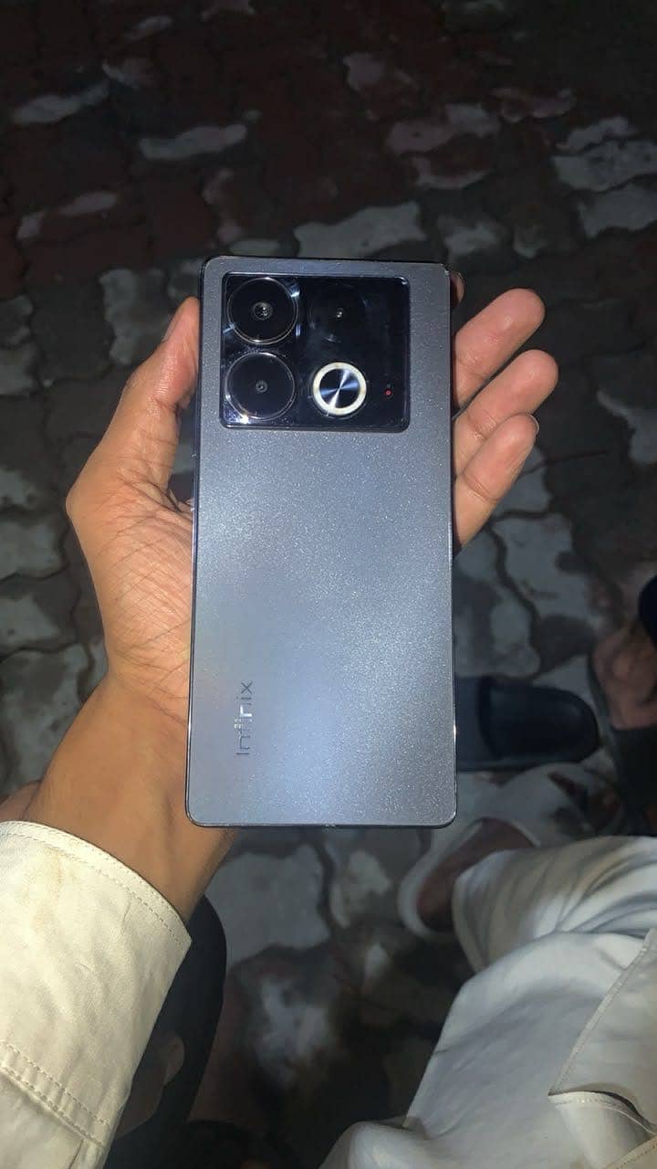 Infinix note 40 2