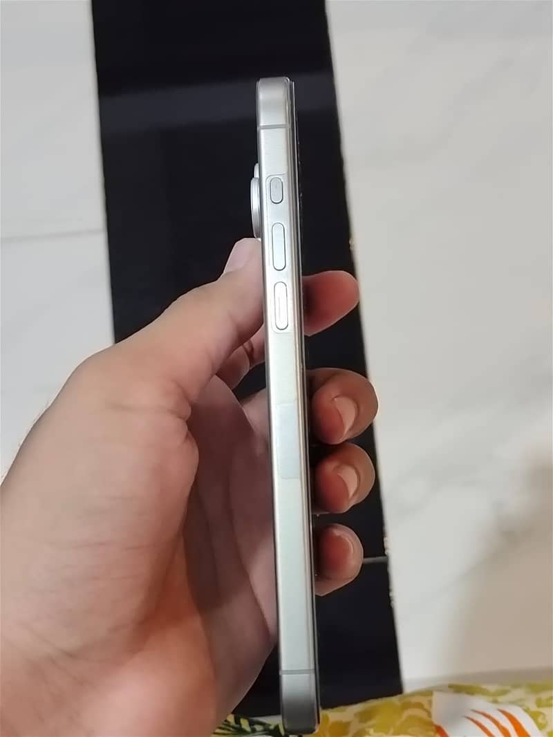 15 PRO MAX 3