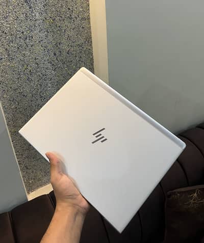 Hp elitebook ryzen 7pro 2GB graphics card