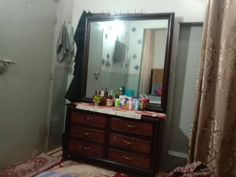 Dressing table 0