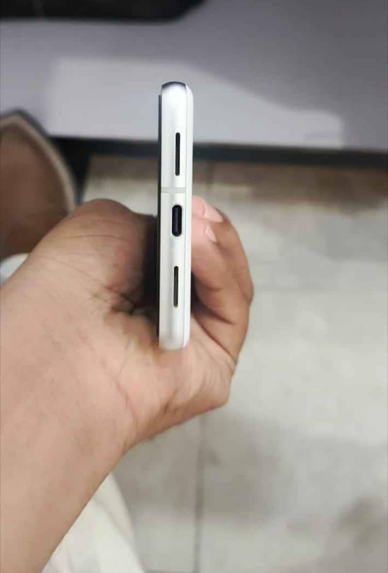 Google Pixel 7 3