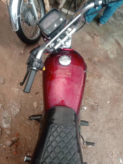 Honda CD 70 24 model I need sale Suzuki Yamaha