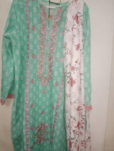 Zelbury c green stiched embroidered shirt and printed shawl dupatta