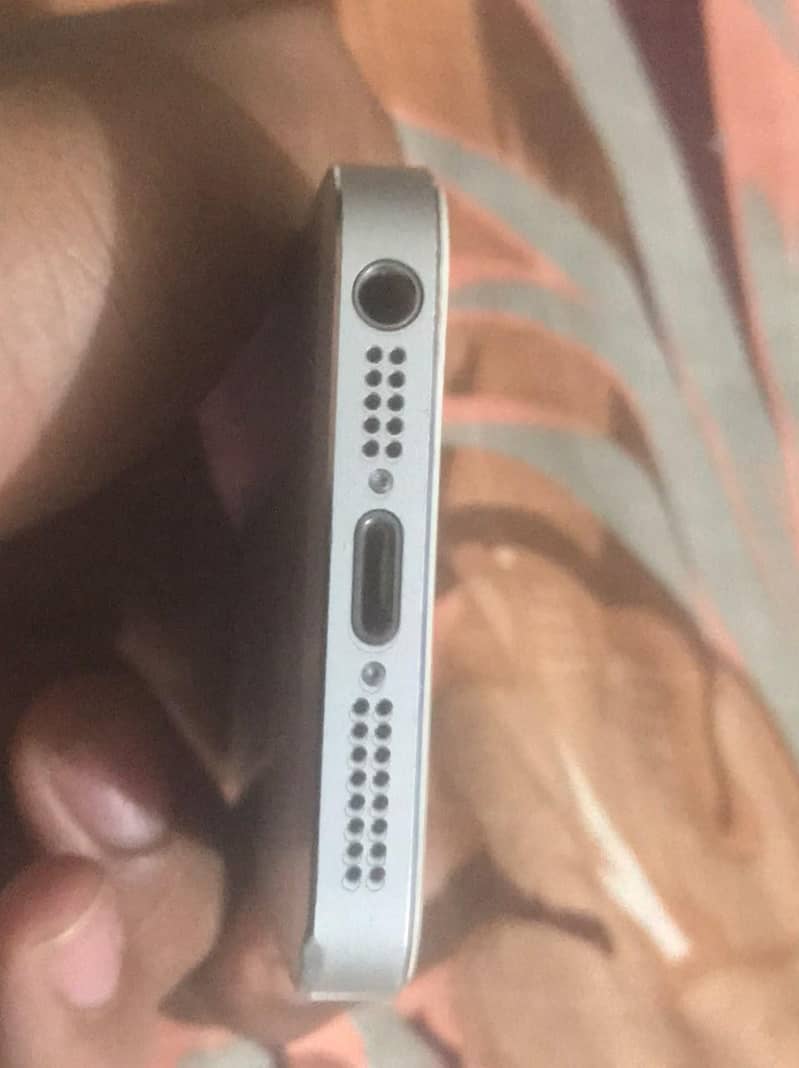 iPhone 5 s 1