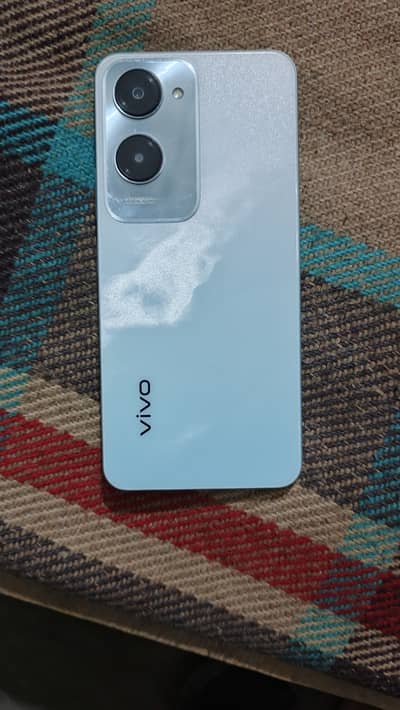 Vivo Y18