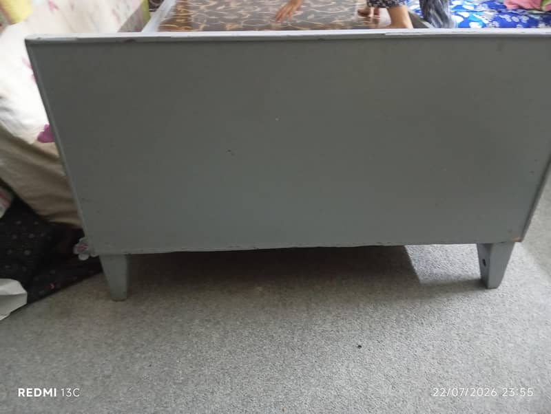 singal solid wood bed 1