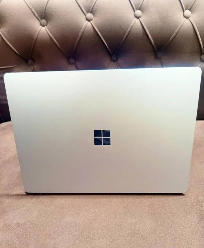 Microsoft Surface Laptop 4 (i7 11gen) 0