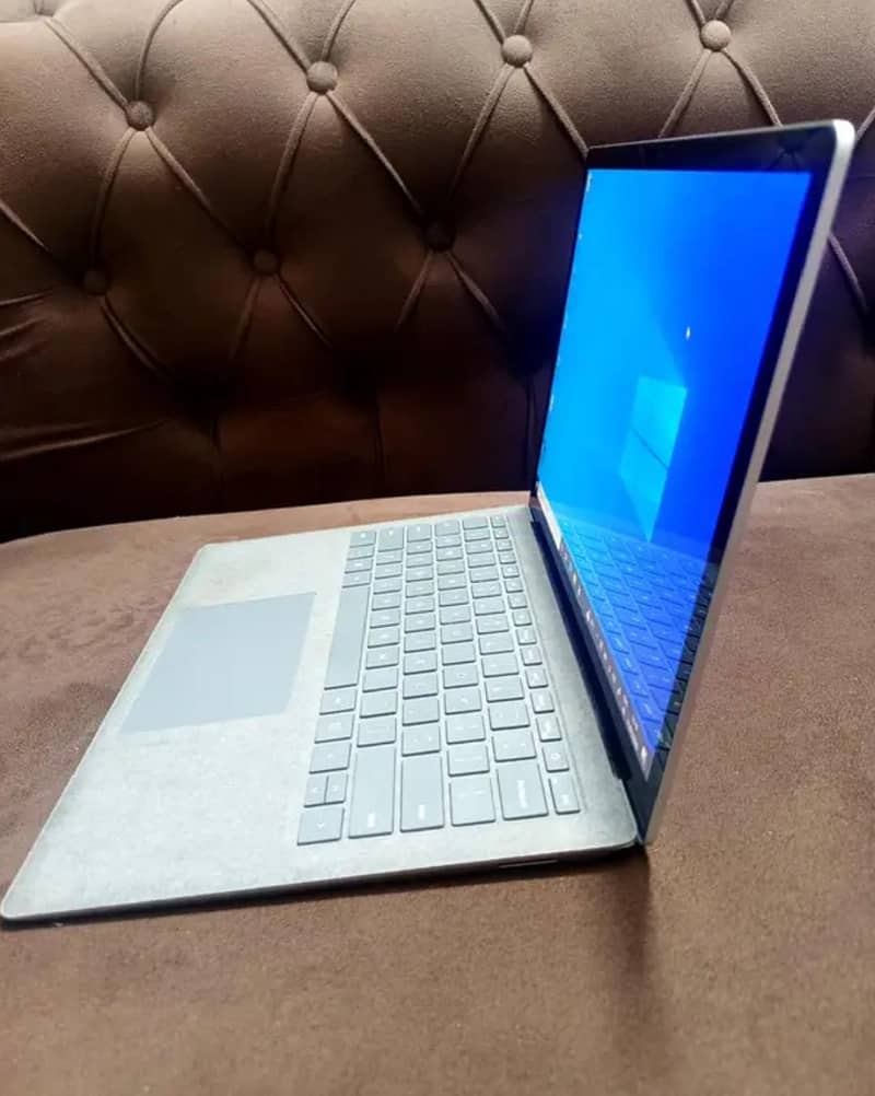 Microsoft Surface Laptop 4 (i7 11gen) 1
