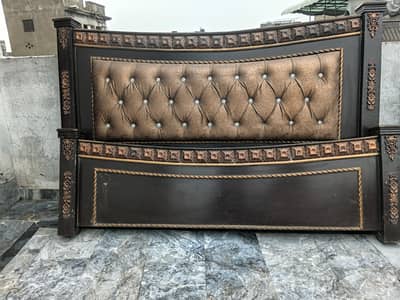 Bed [Only] Queen size