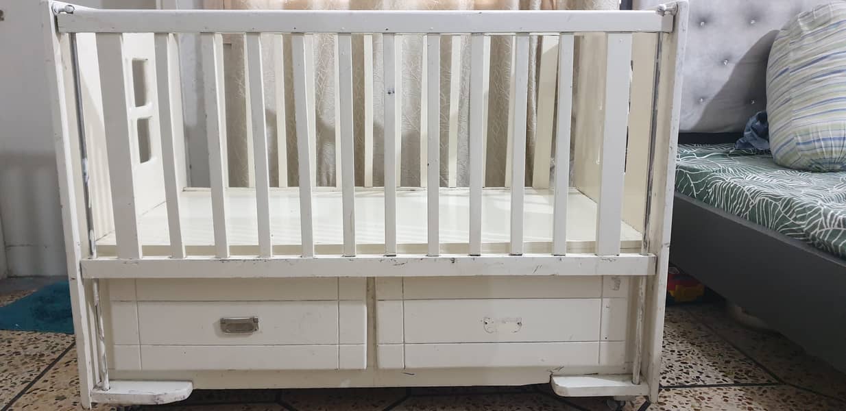 Baby cot 4