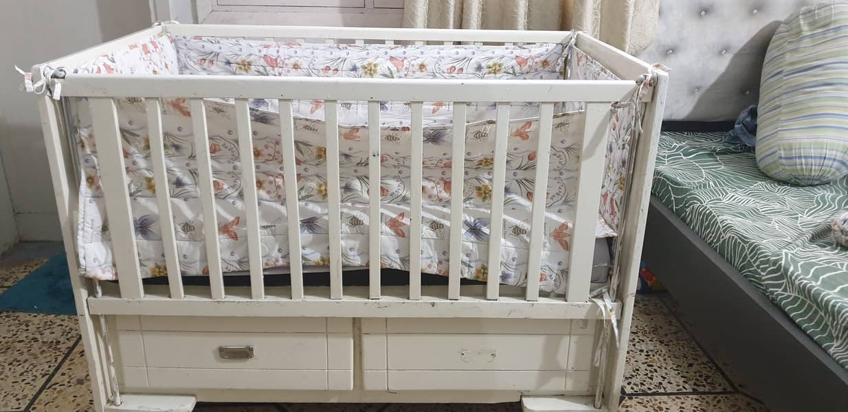 Baby cot 11
