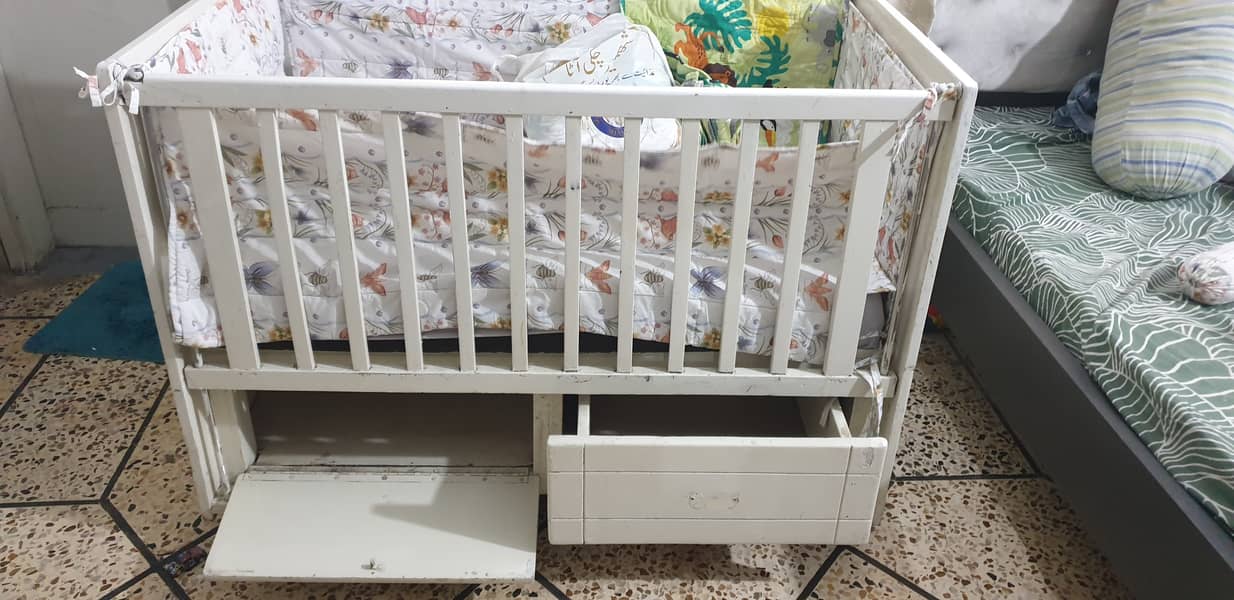 Baby cot 14