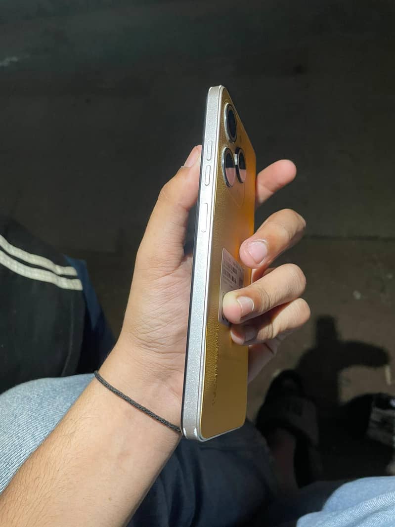 Tecno Spark 10 7