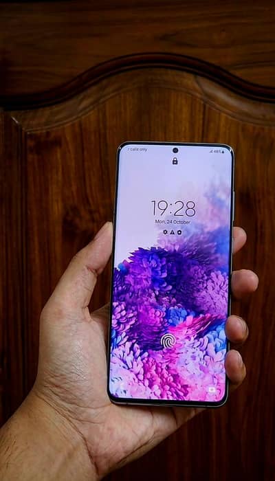 Samsung Mobile S20 Plus