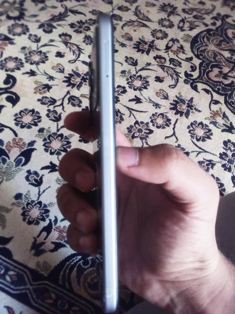 Tecno Spark 40 2