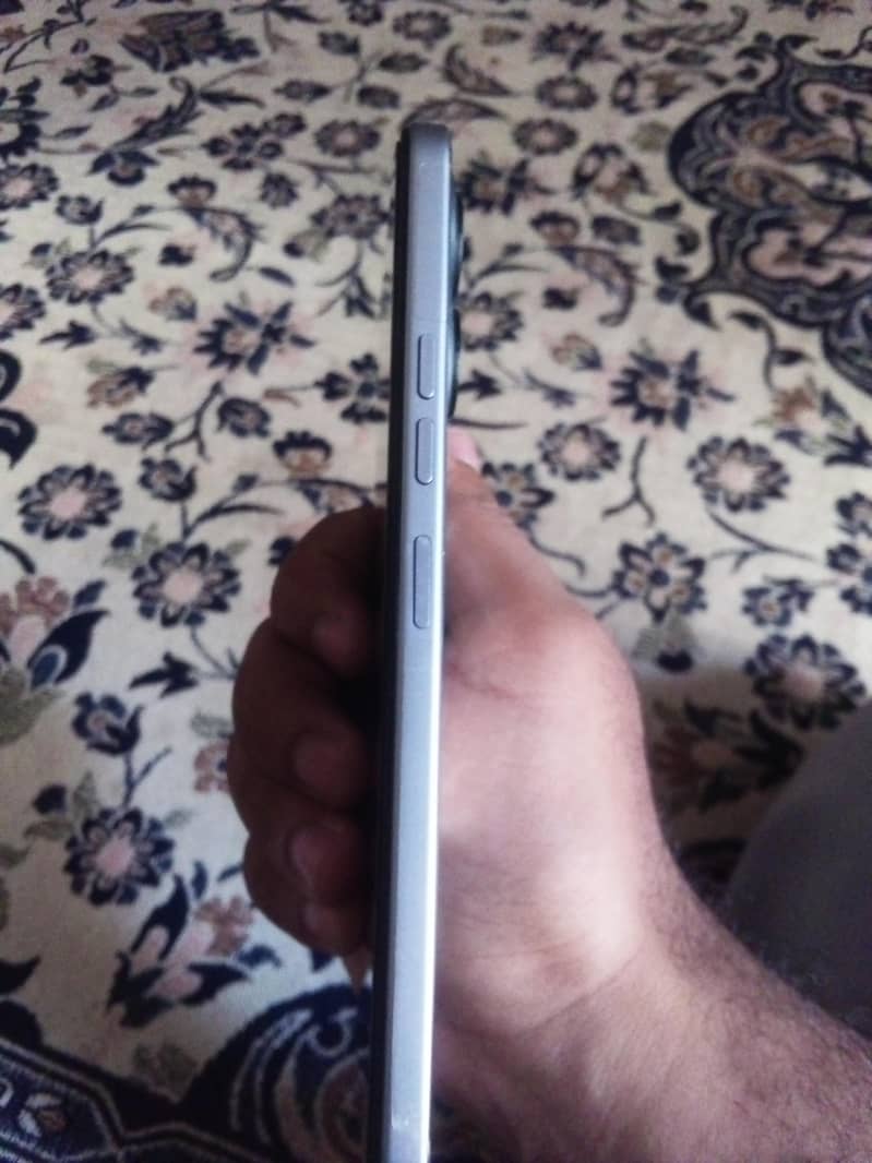 Tecno Spark 40 5