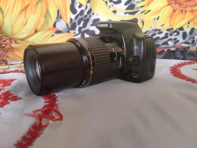 400d canon DSLR camera