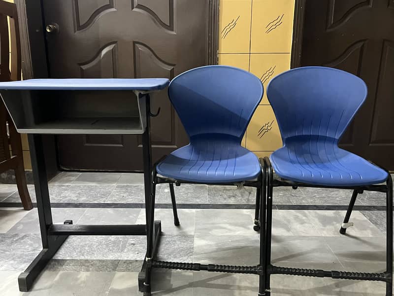 Students study table and 2 chears 5