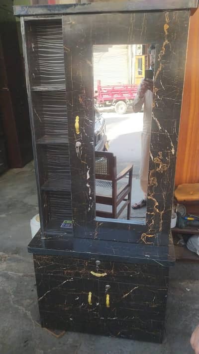 dressing table