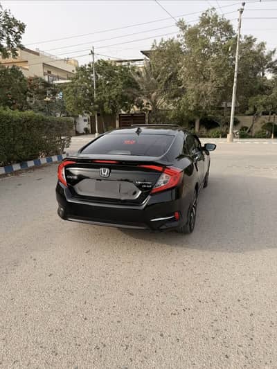Honda Civic x UG Oriel 2016