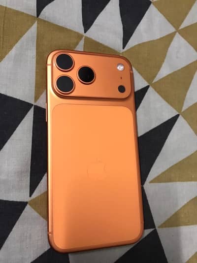 17 pro max cosmic orange