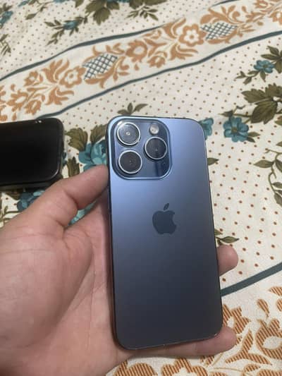 Apple iPhone 15 Pro