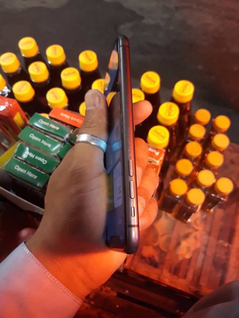 Apple iPhone 11 2