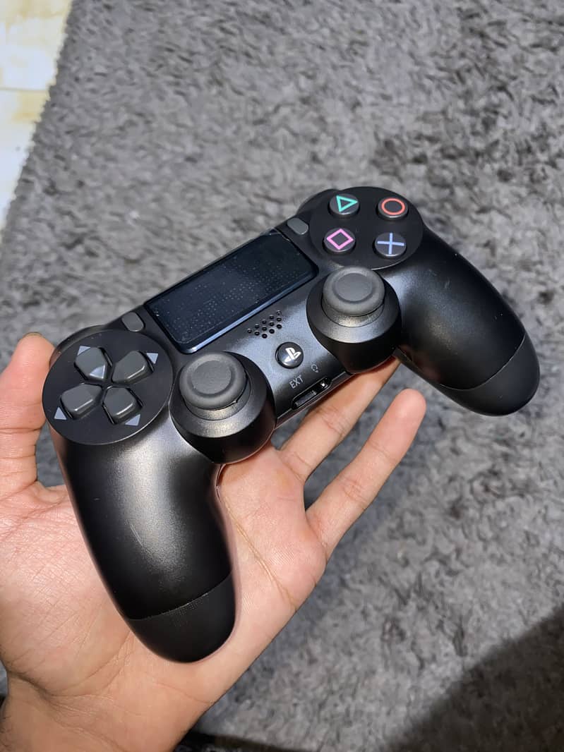 PS4 controller 3