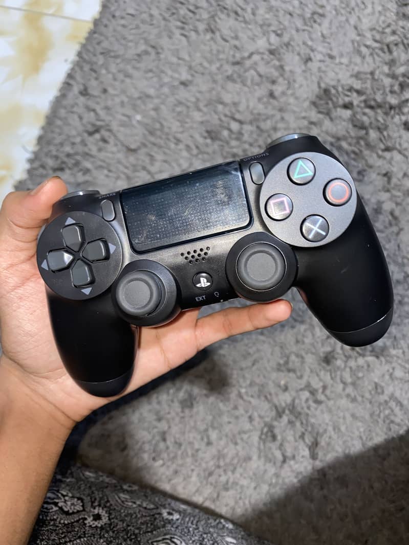 PS4 controller 4