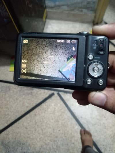 Samsung Digital Camera 12.1 mega pixel