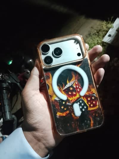 Apple iPhone XR covert to 17 pro