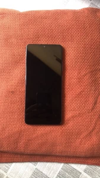 I’m selling my phone NOKIA all okay 2sim 1 memory PTA approved