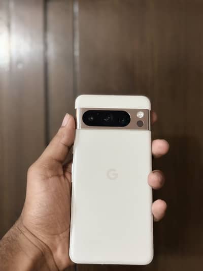 Google Pixel 8 Pro