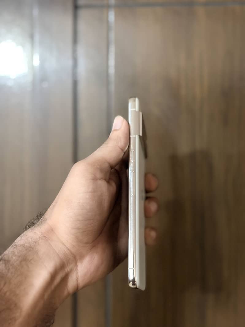 Google Pixel 8 Pro 2