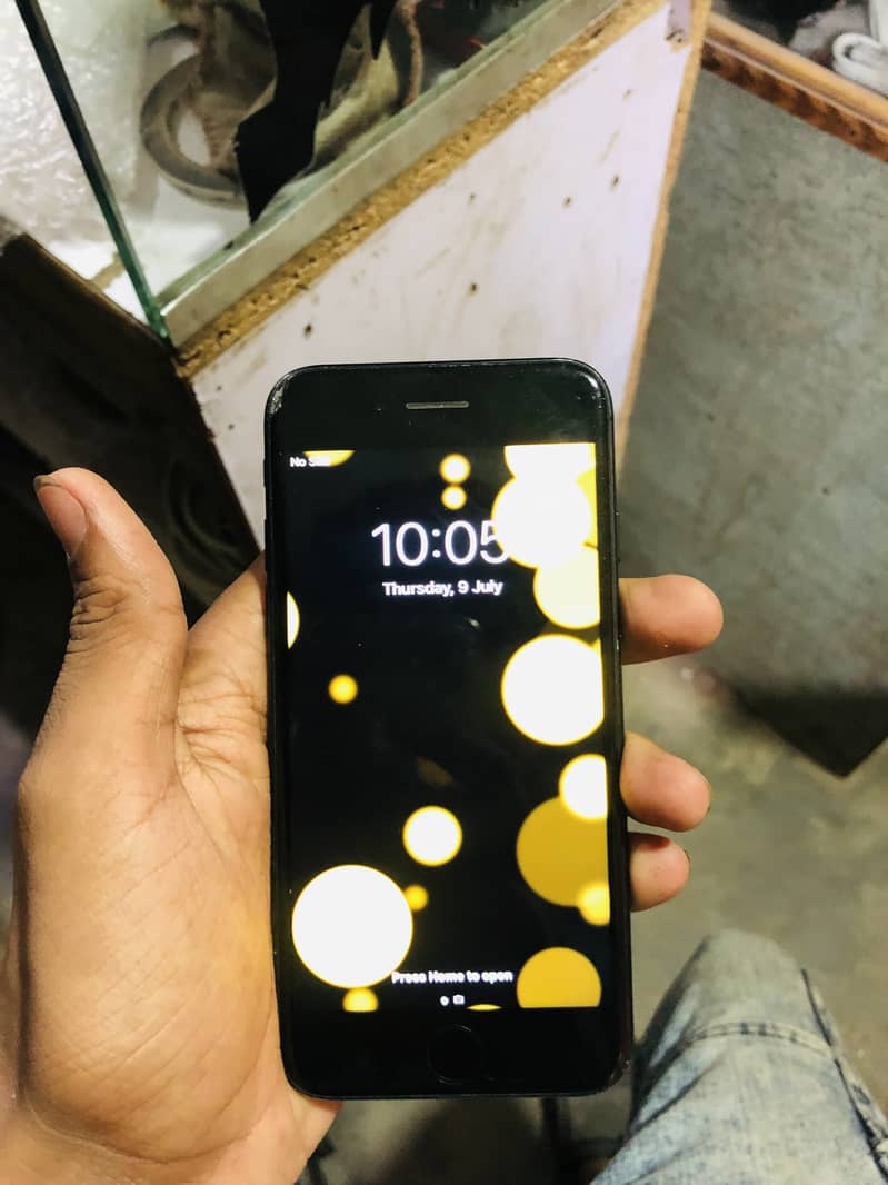 Apple iPhone 7 6