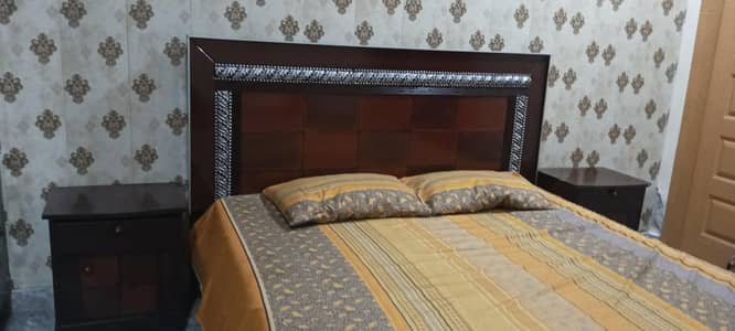 King Size bed with side tables