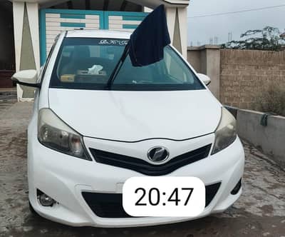 Toyota Vitz 2013