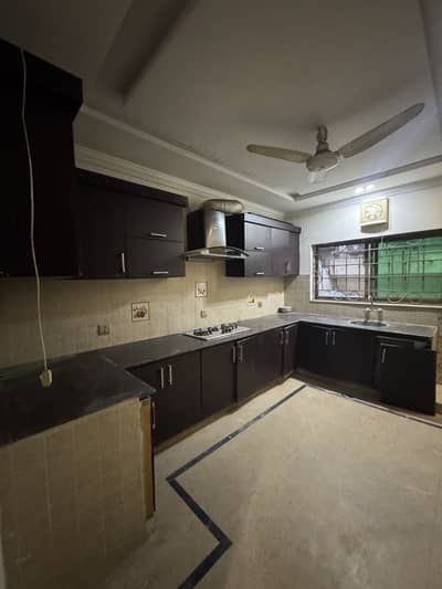 7 Marla Upper Portion Available For Rent With Gas