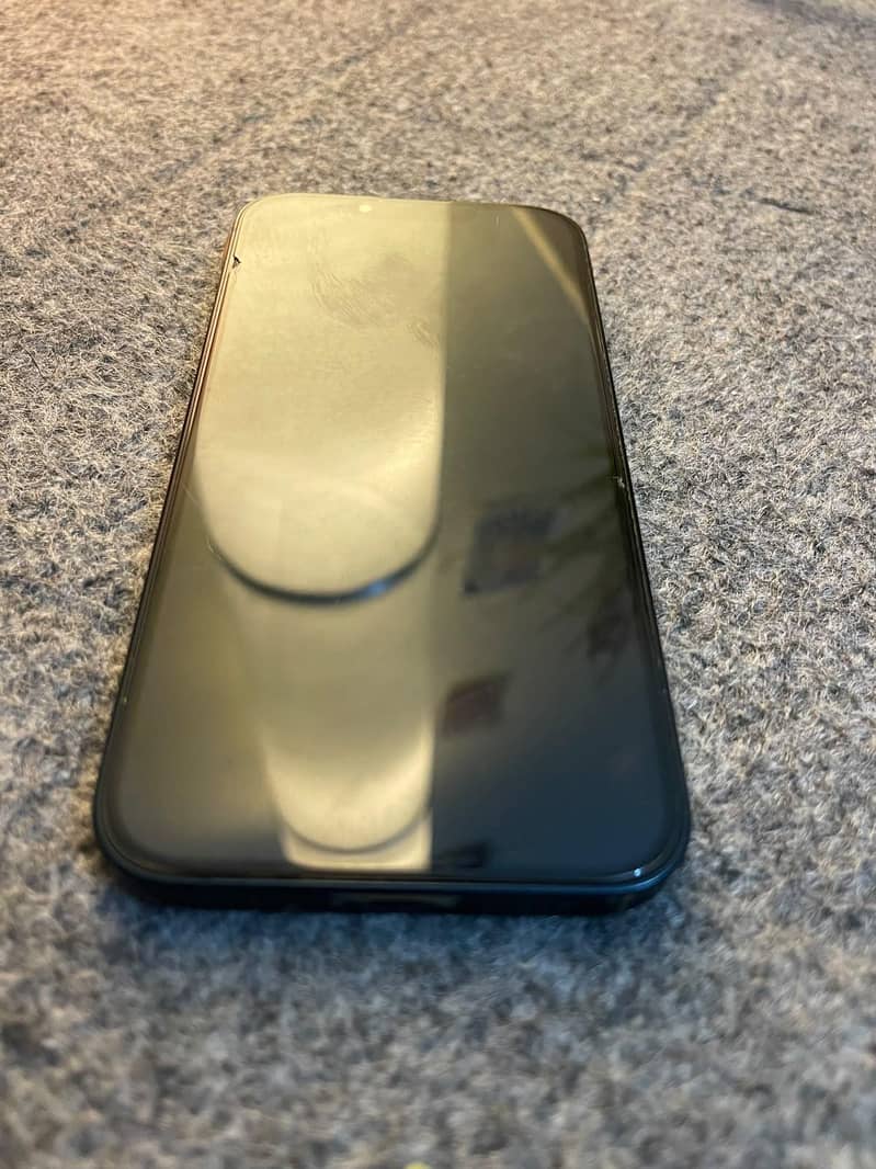 Apple iPhone 13 1