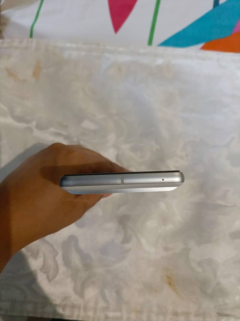 Google Pixel 7 5