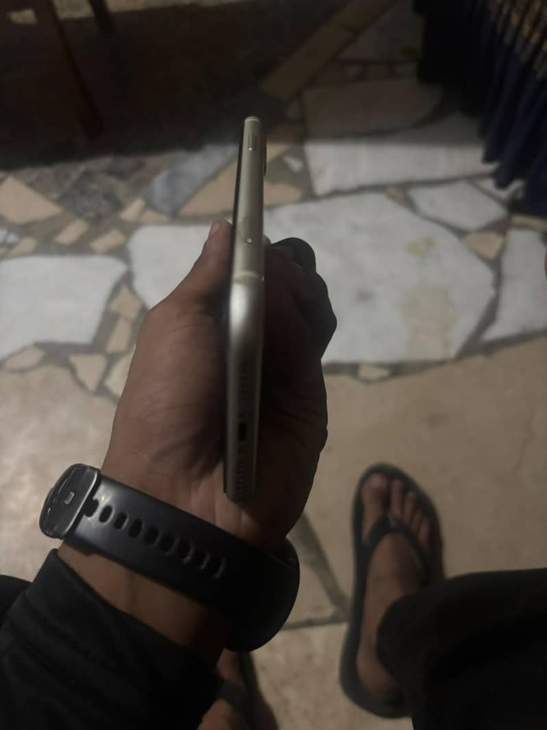 Apple iPhone 11 2