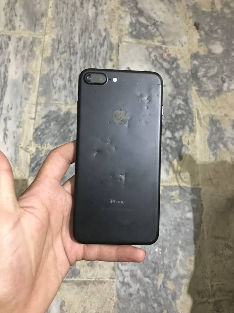 Apple iPhone 7 Plus 5