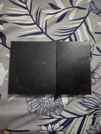 ONLY PS 2 10/10 WITH 8 MB CARD ARGENT SALE