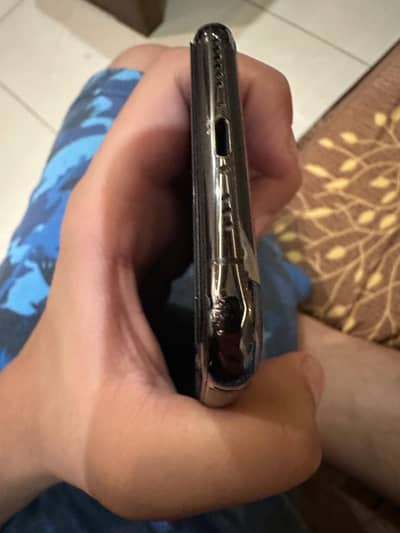 Iphone 11 pro 10/10 condition