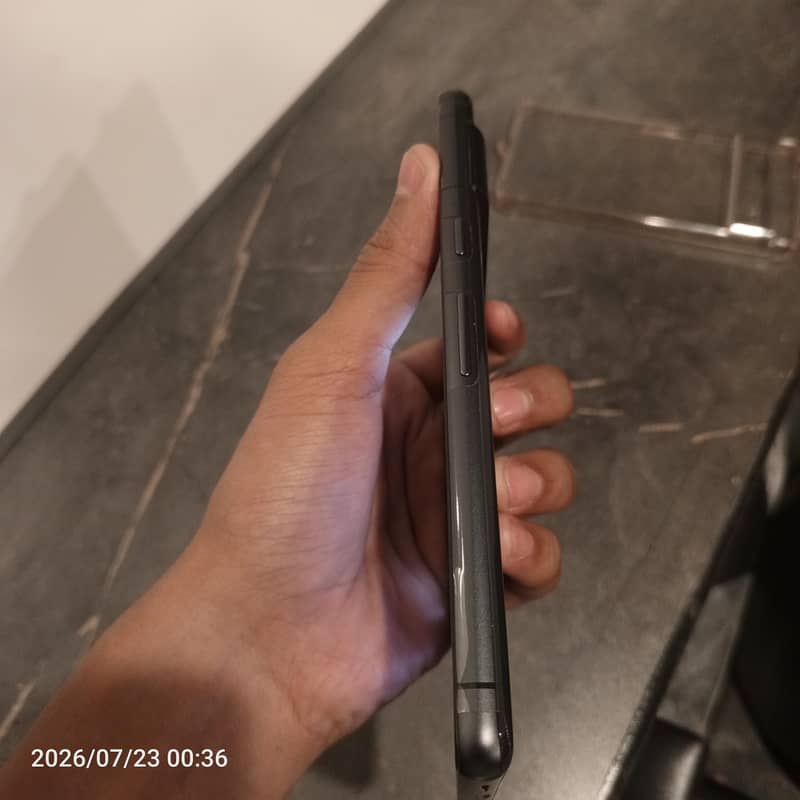 Google Pixel 7 4