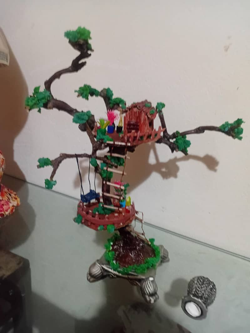Tree House decorating 0