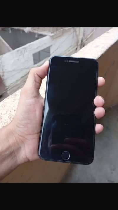 Iphone 7 plus all ok urgent for sell