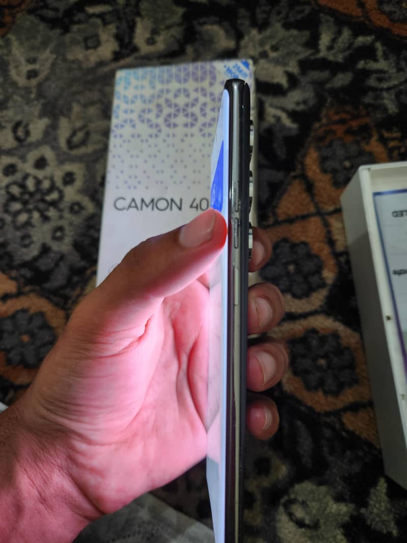 Tecno CAMON 40 Pro  " read description" 6