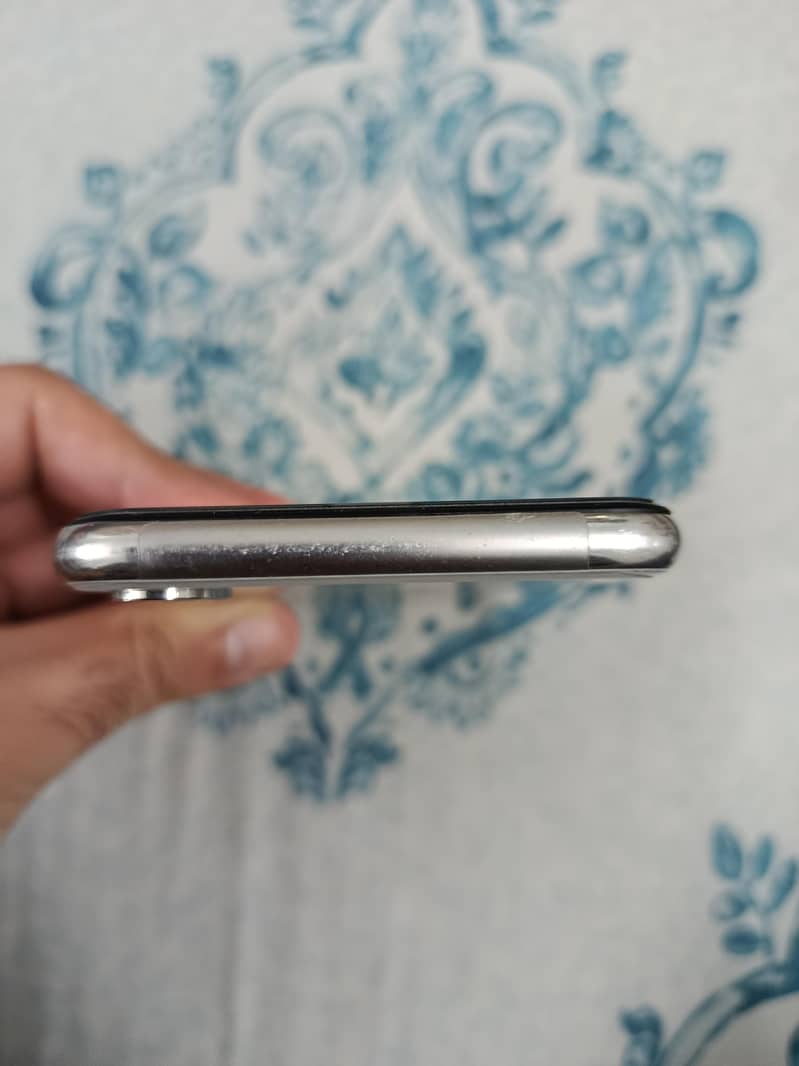 Apple iPhone X 0