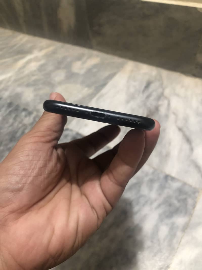 Iphone (se) 2nd generation 6